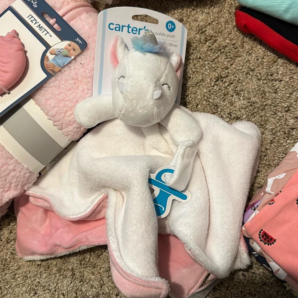 Carter’s Unicorn Cuddle Plush